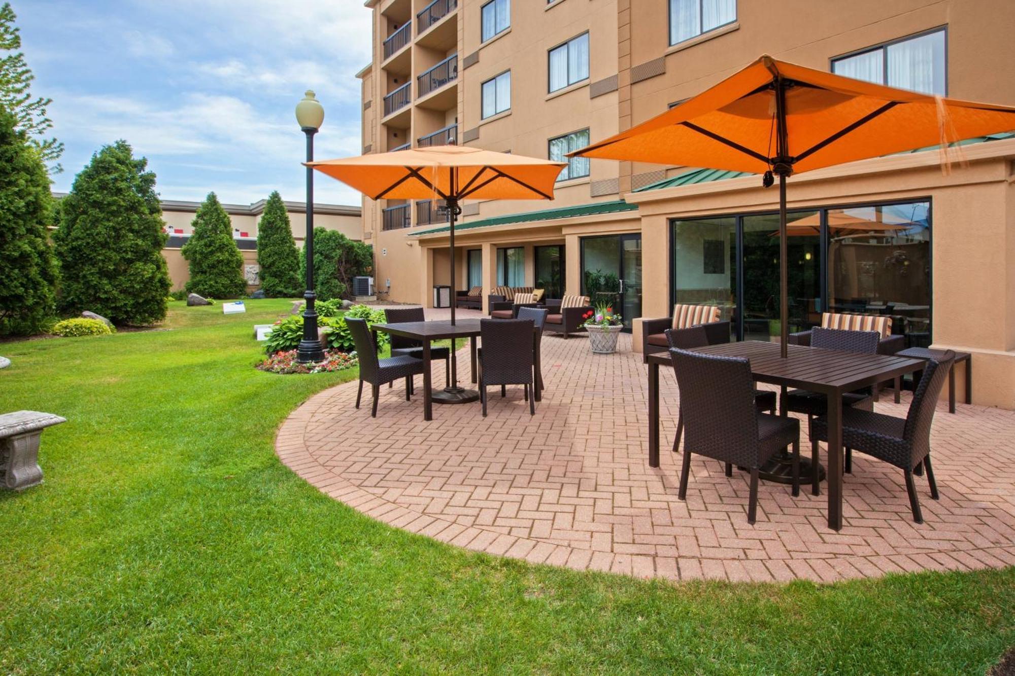 Courtyard Chicago Midway Airport Ξενοδοχείο Bedford Park Εξωτερικό φωτογραφία